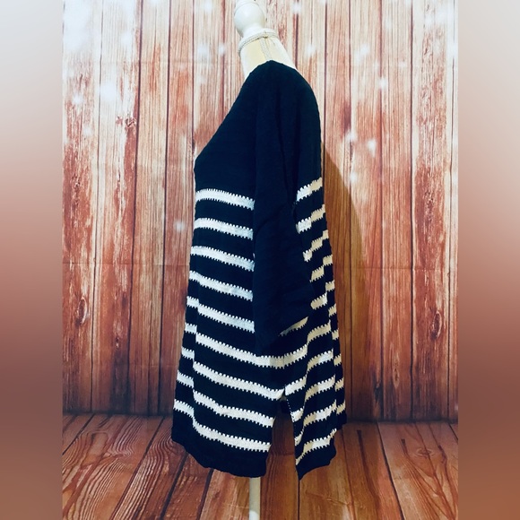 Women’s Medium Sweater Time Tru Blue White Striped Oversized Knit 3/4 Sleeves - Picture 8 of 11